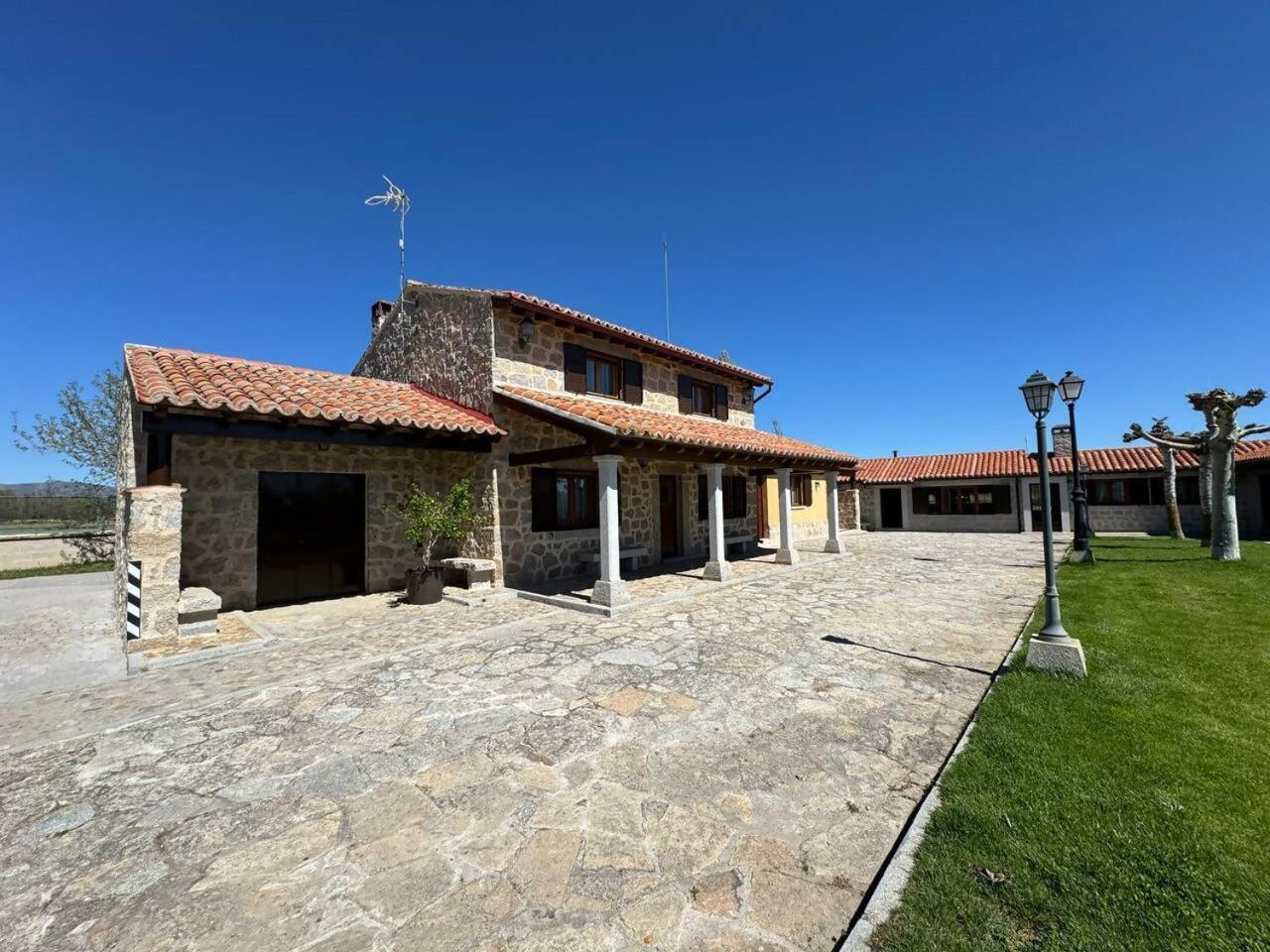 Complejo Rural Los Cachos Baterna Exterior photo